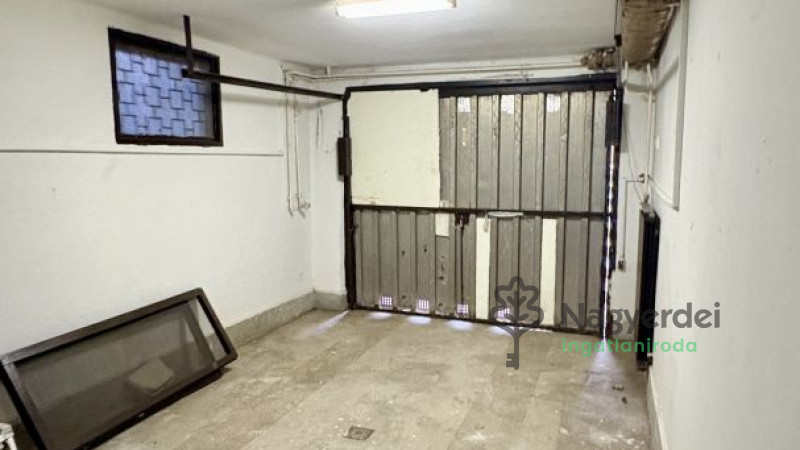 Debrecen, Nagyerdő, Ház, sorház  