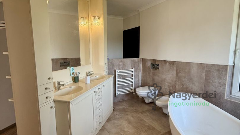 Debrecen, Ház, családi ház  