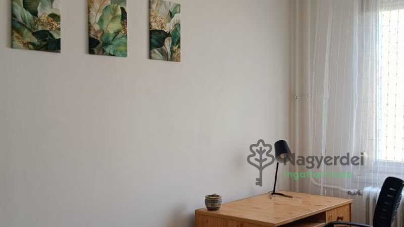 Debrecen, Libakert, Lakás, panel lakás  