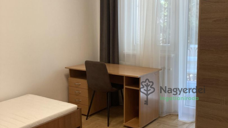 Debrecen, Egyetemváros, Lakás, tégla lakás  