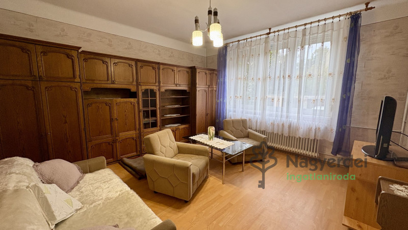 Debrecen, Sestakert, Lakás, tégla lakás  