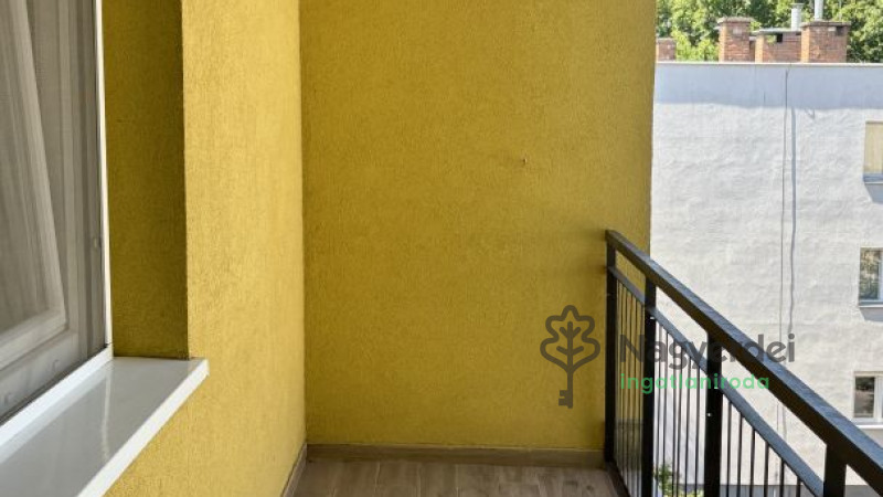 Debrecen, Sestakert, Lakás, tégla lakás  