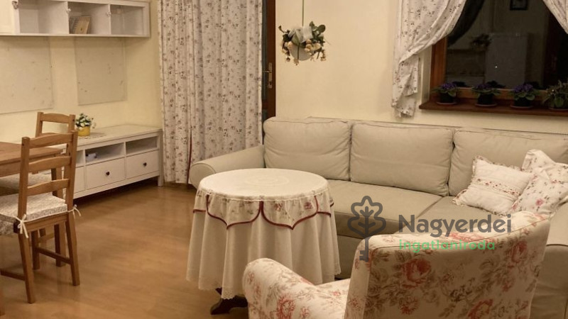 Debrecen, Nagyerdőalja, Ház, ikerház  