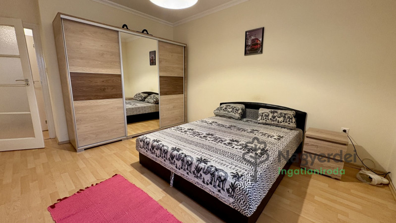 Debrecen, Sestakert, Lakás, tégla lakás  