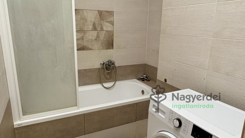 Debrecen, Ispotály, Lakás, tégla lakás  