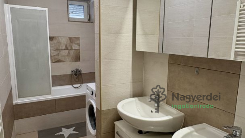 Debrecen, Ispotály, Lakás, tégla lakás  