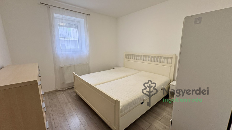 Debrecen, Ispotály, Lakás, tégla lakás  