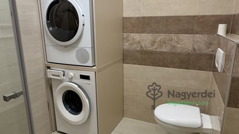 Debrecen, Belváros, Lakás, tégla lakás  