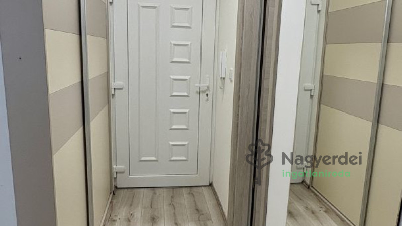 Debrecen, Belváros, Lakás, tégla lakás  