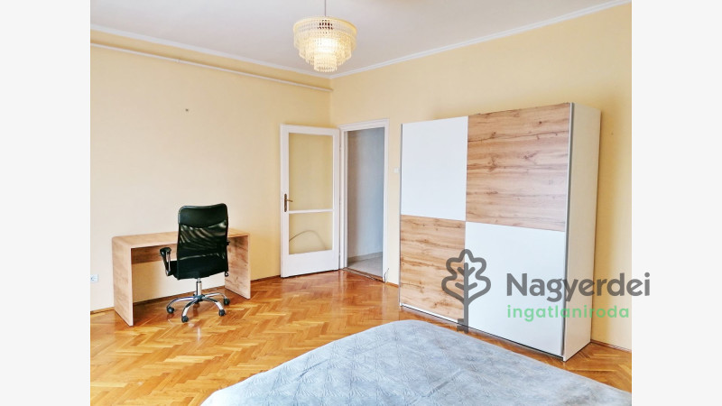 Debrecen, Egyetemváros, Lakás, tégla lakás  