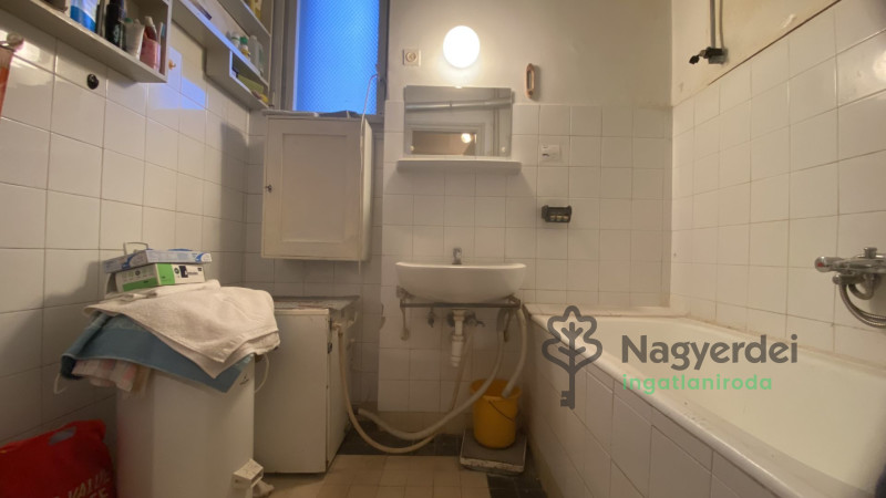 Debrecen, Egyetemváros, Lakás, tégla lakás  