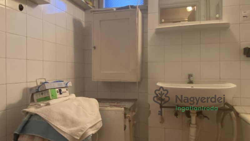 Debrecen, Egyetemváros, Lakás, tégla lakás  