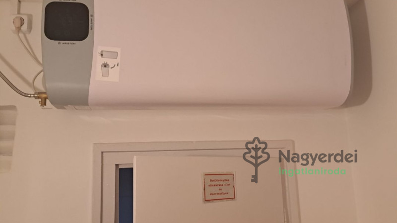 Debrecen, Egyetemváros, Lakás, tégla lakás  