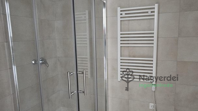 Debrecen, Epreskert, Lakás, panel lakás  