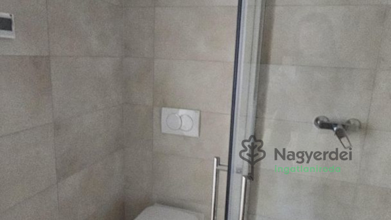 Debrecen, Epreskert, Lakás, panel lakás  