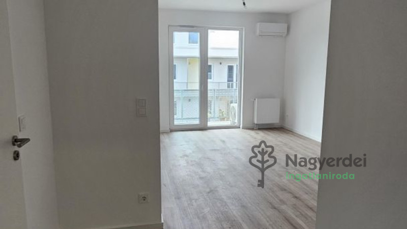 Debrecen, Epreskert, Lakás, panel lakás  