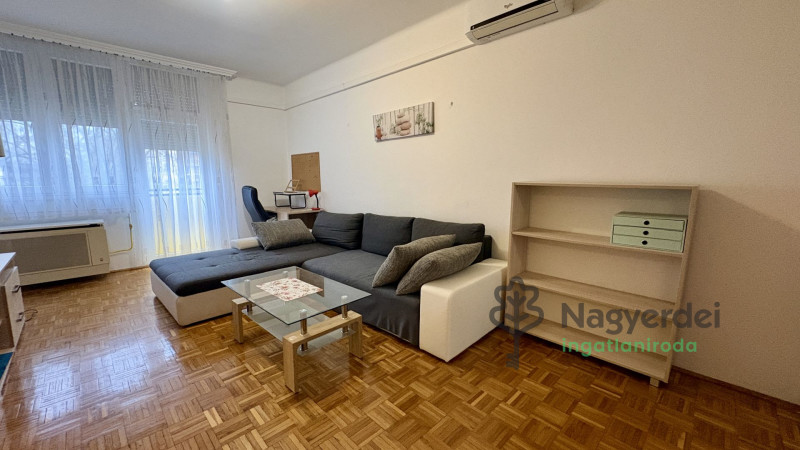 Debrecen, Sestakert, Lakás, tégla lakás  