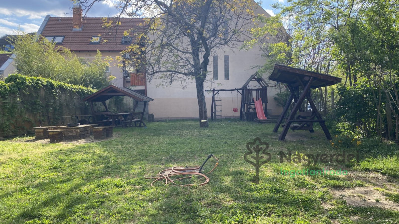 Debrecen, Kandia, Lakás, tégla lakás  