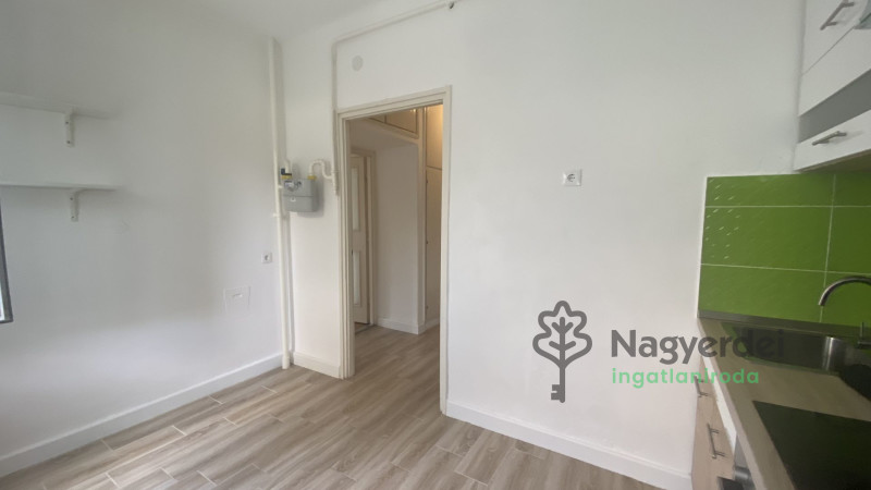 Debrecen, Sestakert, Lakás, tégla lakás  