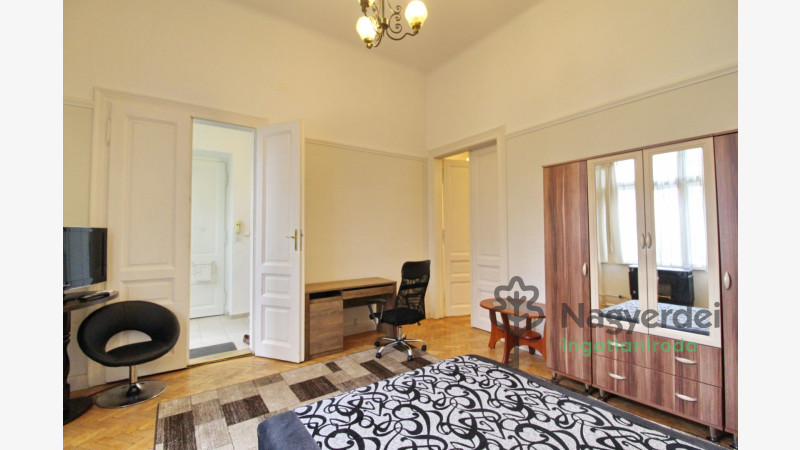 Debrecen, Belváros, Lakás, tégla lakás  