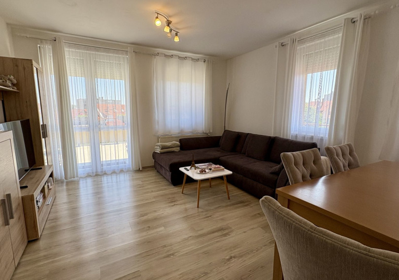 Tégla lakás