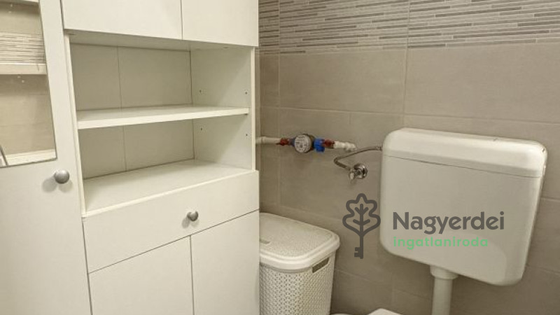 Debrecen, Libakert, Lakás, tégla lakás  