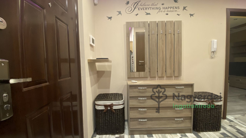 Debrecen, Vénkert, Lakás, panel lakás  