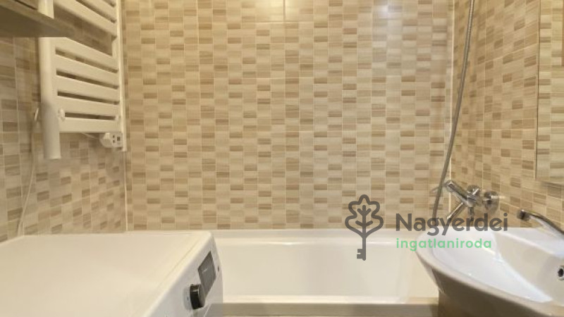 Debrecen, Vénkert, Lakás, panel lakás  