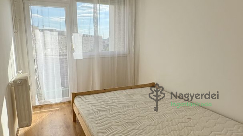 Debrecen, Nagyerdőalja, Lakás, panel lakás  