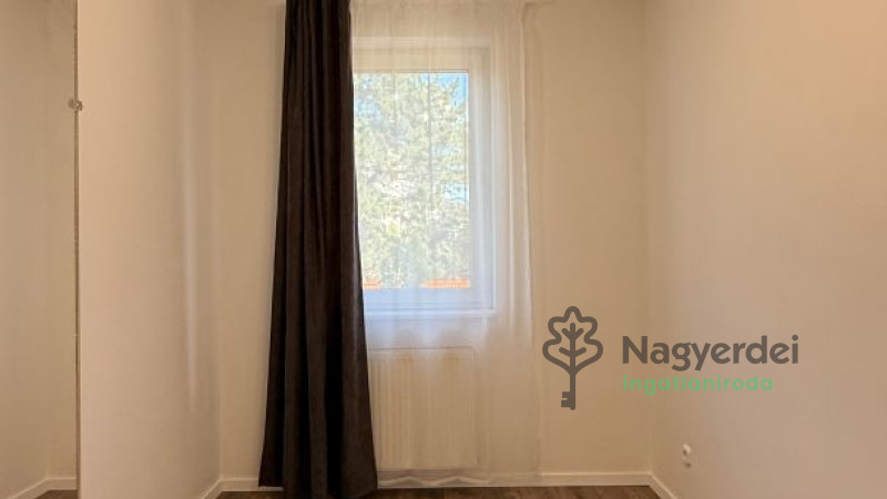 Debrecen, Füredi lakópark, Lakás, tégla lakás  