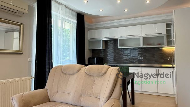 Debrecen, Füredi lakópark, Lakás, tégla lakás  