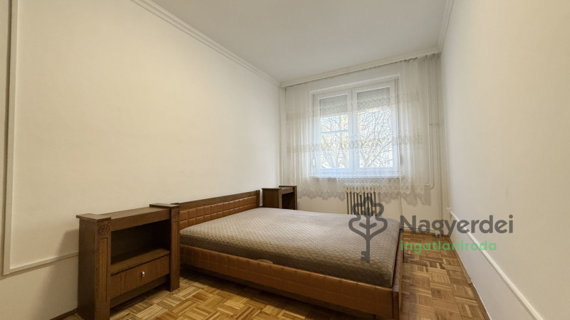 Debrecen, Belváros, Lakás, panel lakás  