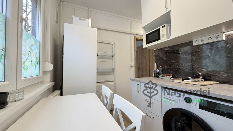 Debrecen, Belváros, Lakás, panel lakás  