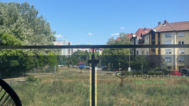 Debrecen, Tócóliget, Lakás, tégla lakás  