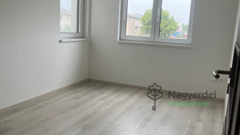 Debrecen, Tócóliget, Lakás, tégla lakás  