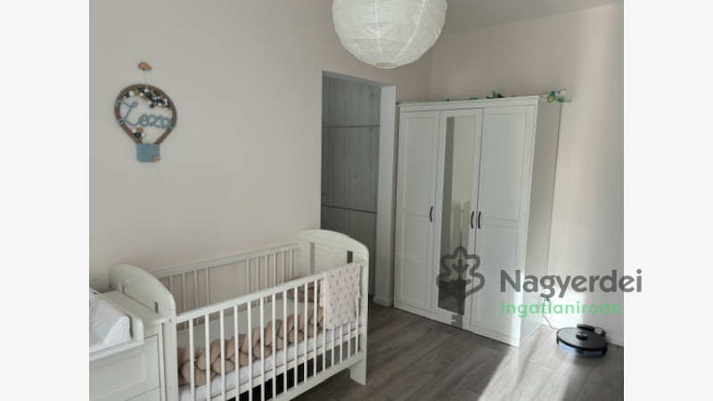 Debrecen, Újkert, Lakás, panel lakás  