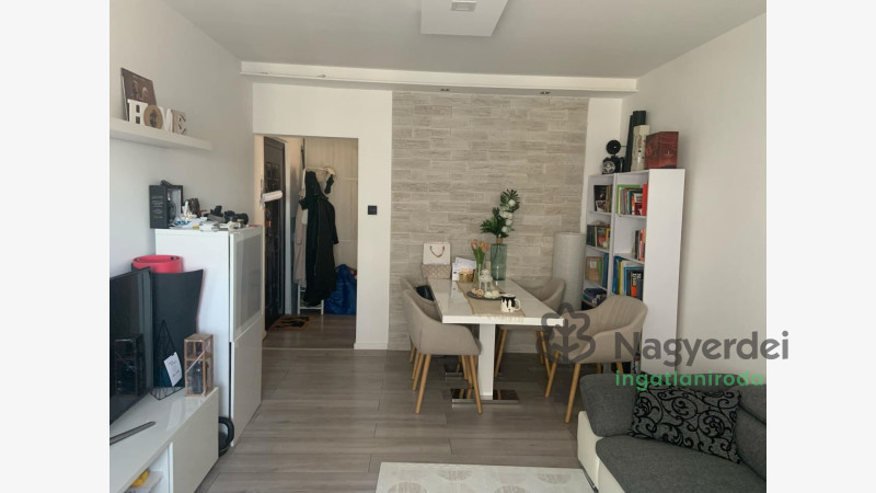 Debrecen, Újkert, Lakás, panel lakás  