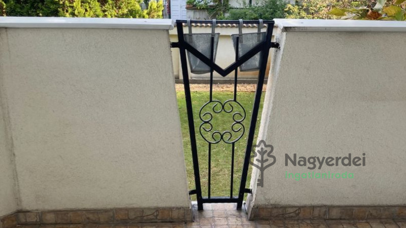 Debrecen, Nagyerdő, Lakás, tégla lakás  