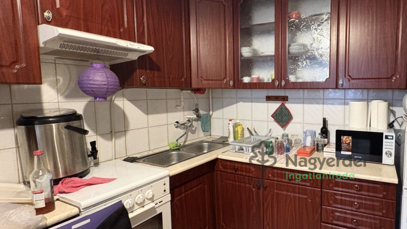 Debrecen, Belváros, Iroda, nem irodaházban  