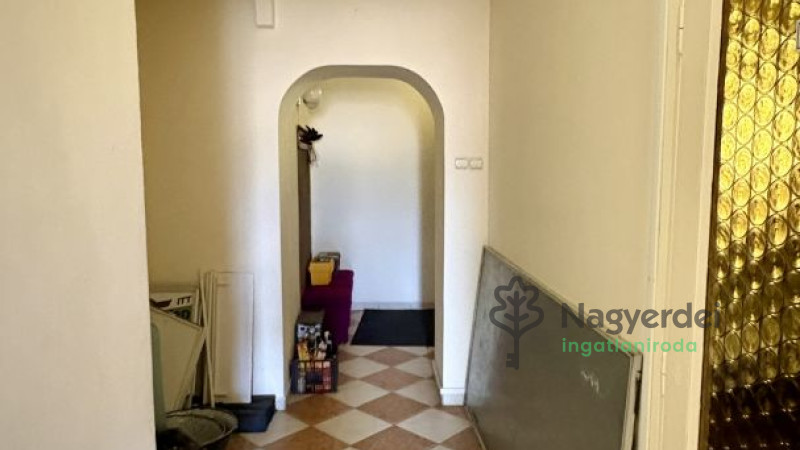 Debrecen, Belváros, Iroda, nem irodaházban  