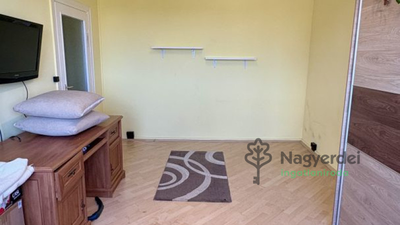 Debrecen, Libakert, Lakás, panel lakás  