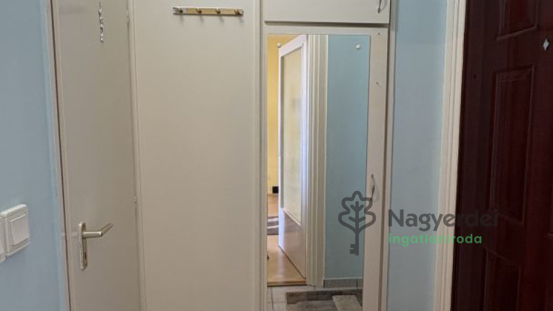 Debrecen, Libakert, Lakás, panel lakás  