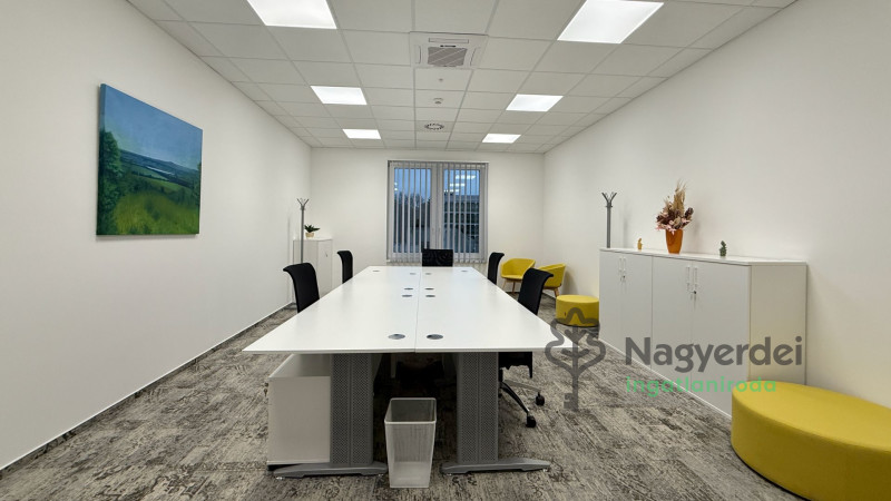 Debrecen, Belváros, Iroda, irodaházban  