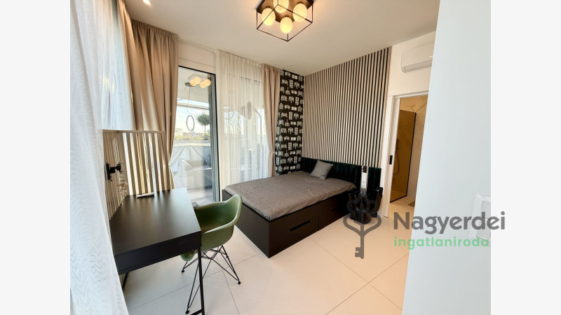 Debrecen, Belváros, Lakás, tégla lakás  