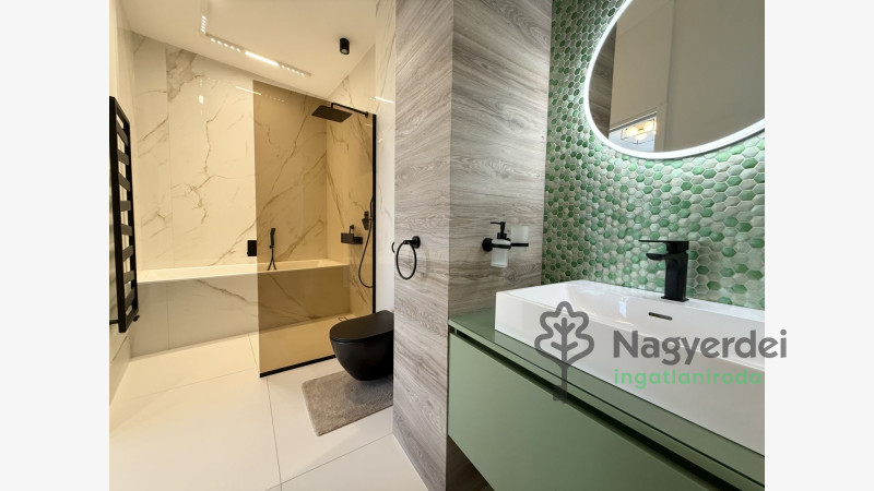 Debrecen, Belváros, Lakás, tégla lakás  