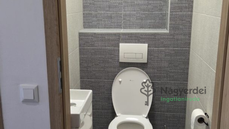 Debrecen, Tócóskert, Lakás, tégla lakás  