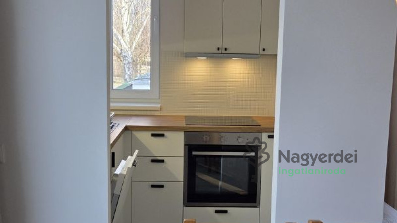 Debrecen, Tócóskert, Lakás, tégla lakás  