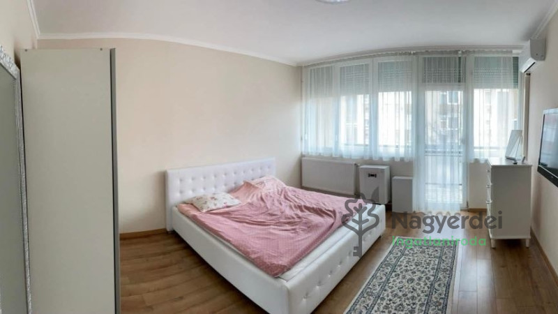 Debrecen, Nagyerdőalja, Lakás, tégla lakás  
