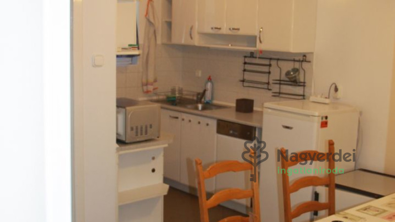 Debrecen, Sestakert, Lakás, tégla lakás  