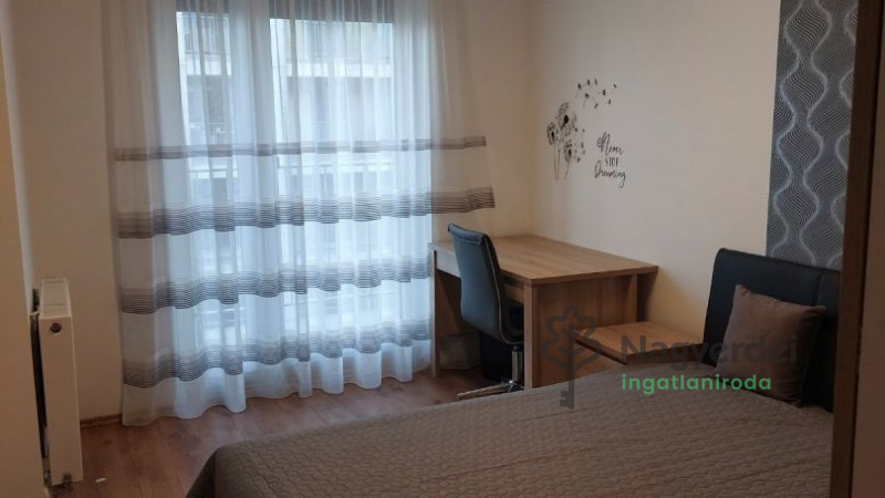 Debrecen, Sestakert, Lakás, tégla lakás  